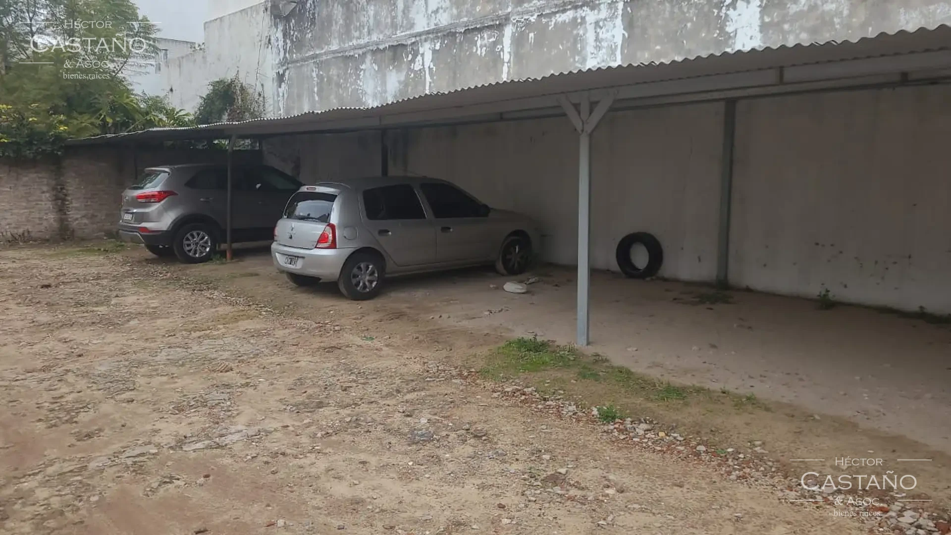 Excelente propiedad en punto estratégico de movilidad. Lote de 538m2 Oficinas de 60m cub. libres 479 (Copia)