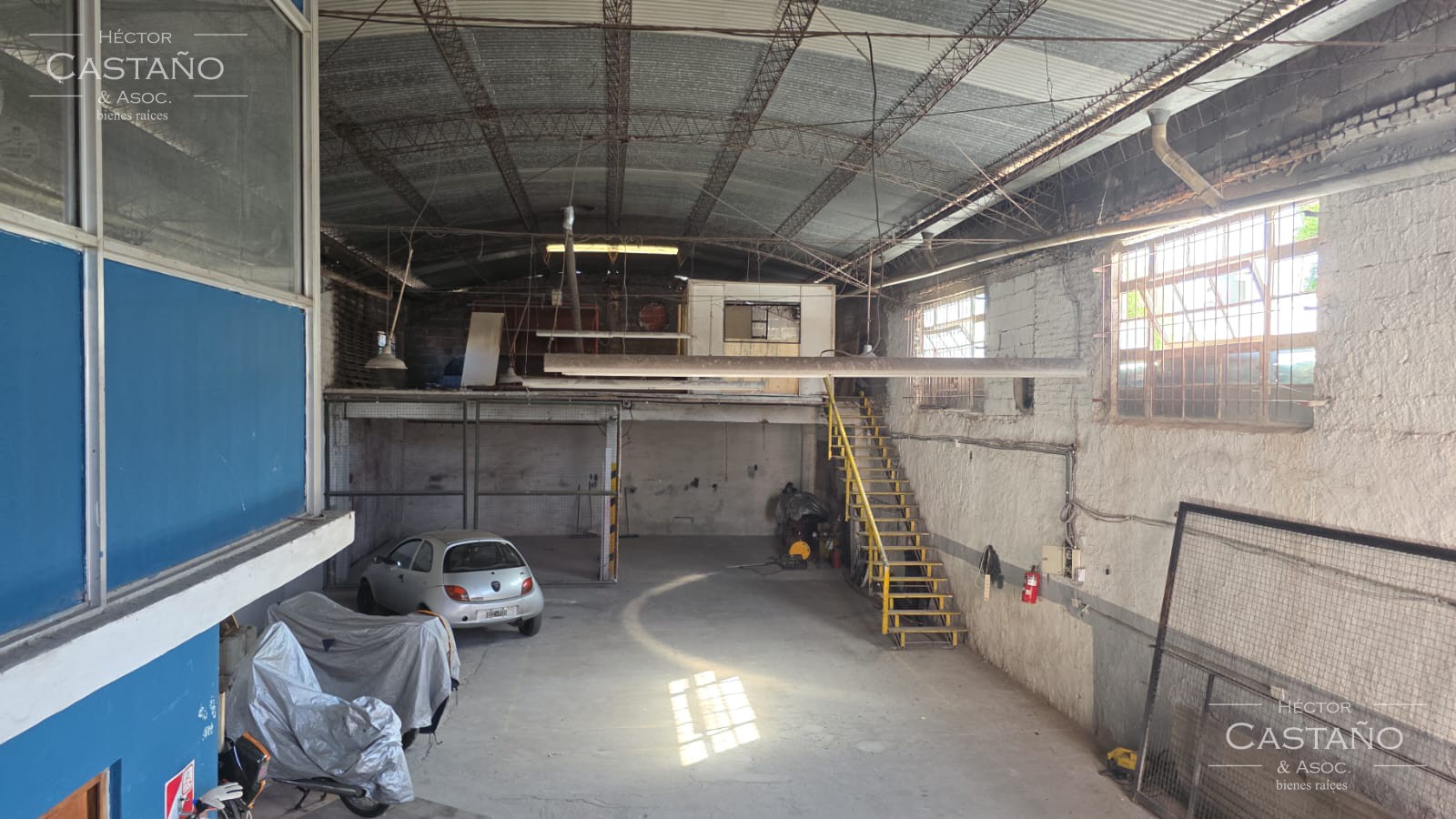 Galpón en alquiler en Villa Adelina – 294 m² Sólo está habilitado para taller mecánico automotor