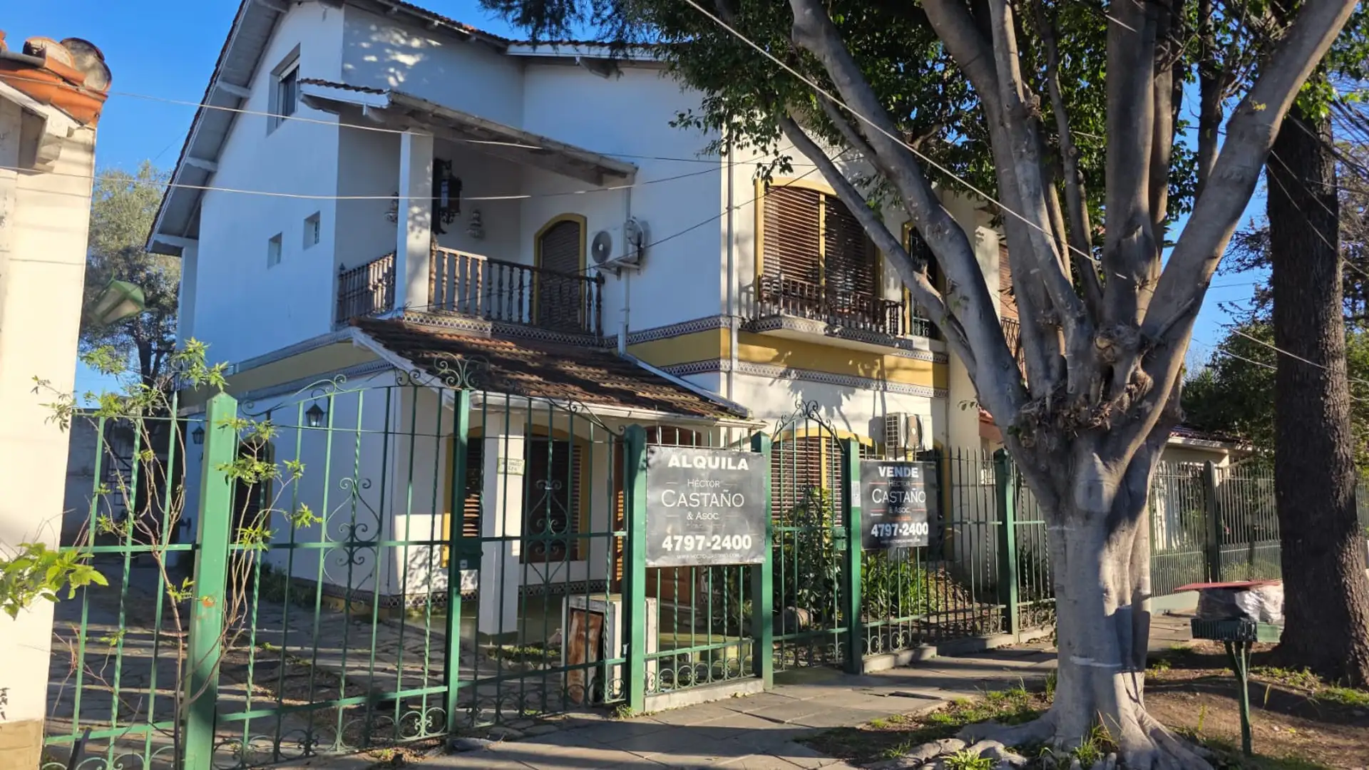 OLIVOS GOLF CASA DE 7 AMBIENTES CON JARDÍN Y PISCINA - NO TIENE GAS - ES TODO ELECTRICO