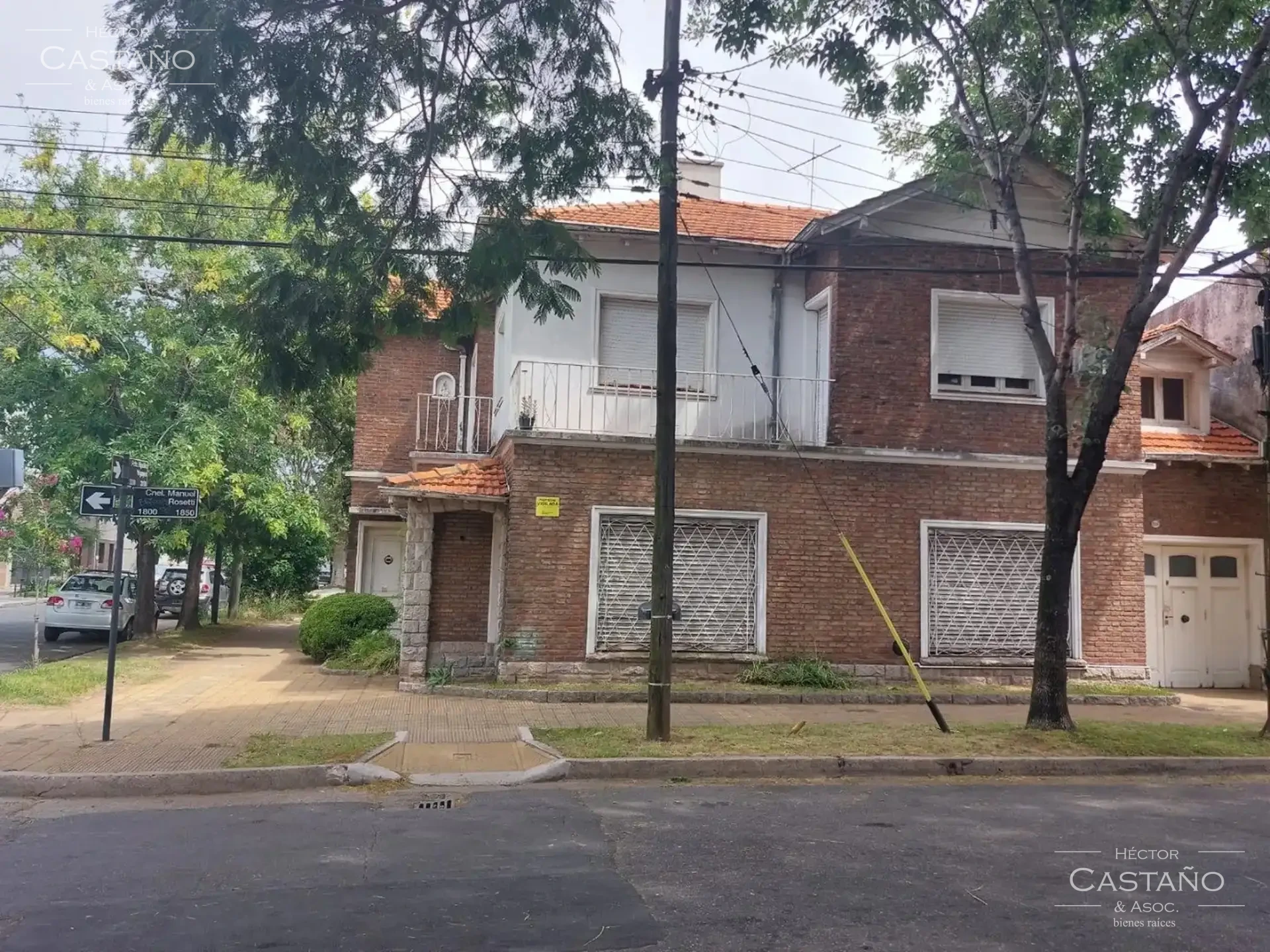Chalet En Venta En Excelente Zona De Florida | 6 Ambientes, 2 Cocheras Y Apto Crédito
