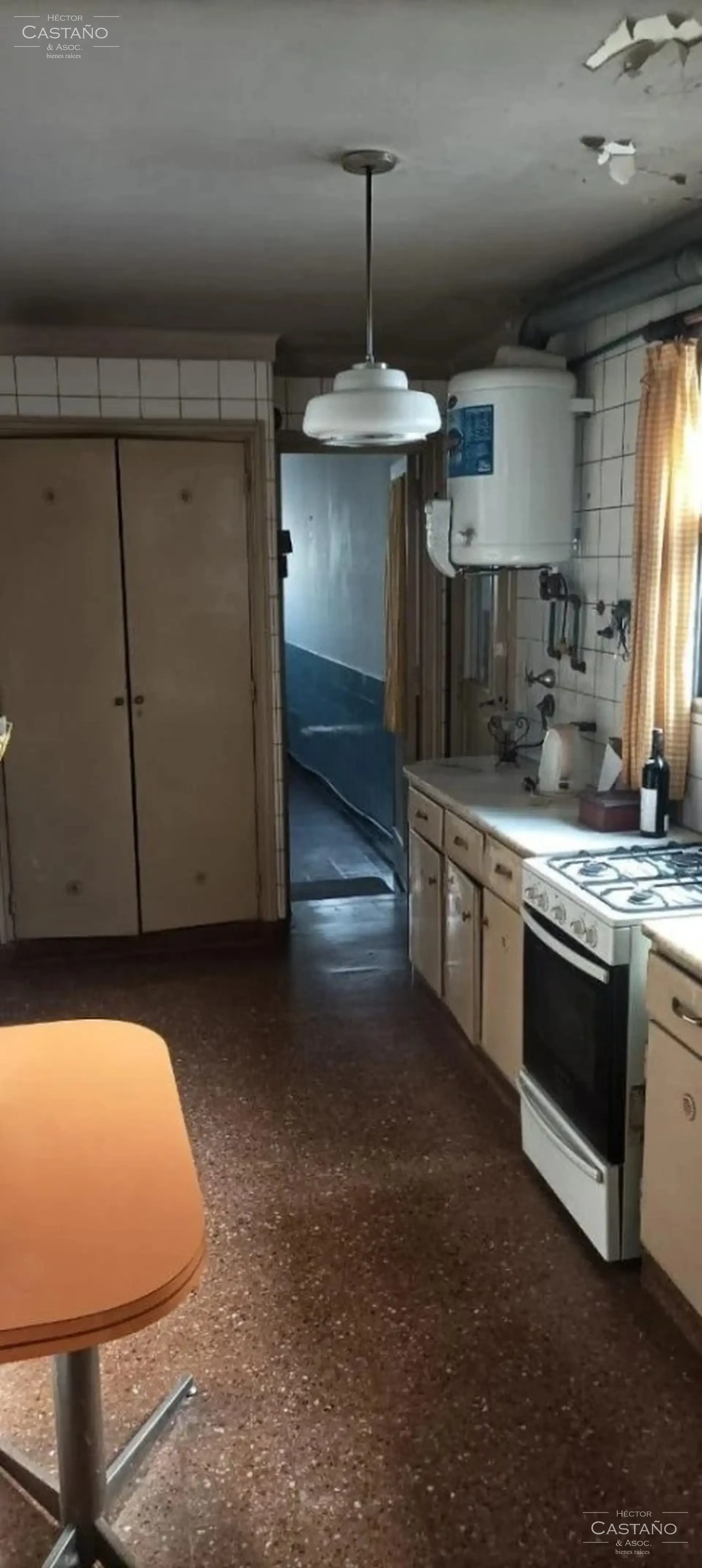 Chalet En Venta En Excelente Zona De Florida | 6 Ambientes, 2 Cocheras Y Apto Crédito